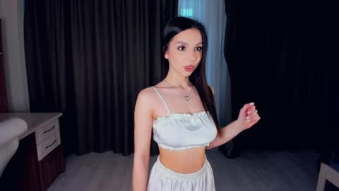 Emma online show from 05-04-26, 05:03