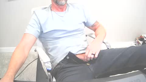 D Ship online show from 12-30-24, 05:23