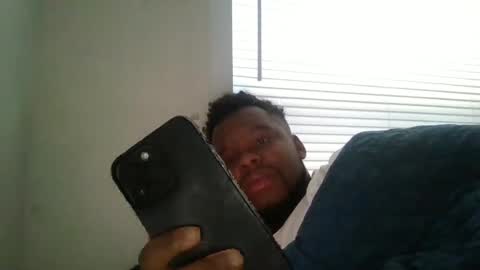 Snapshot of dsmoov_ chatting on 09-20-25, 02:40 SmoovFanz online show from 09-20-25, 02:40