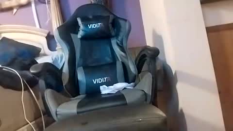 dtrain6969420 online show from 10-24-25, 02:19