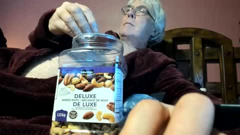 Doug online show from 10-04-25, 03:37