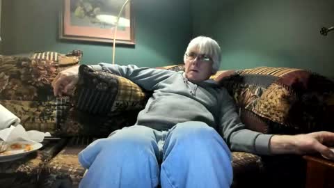 Doug online show from 03-08-26, 02:04