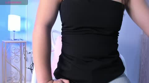 dulce__fiore07 online show from 05-02-26, 12:10