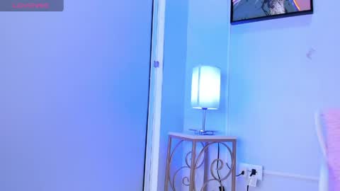dulce__fiore07 online show from 05-07-26, 11:59