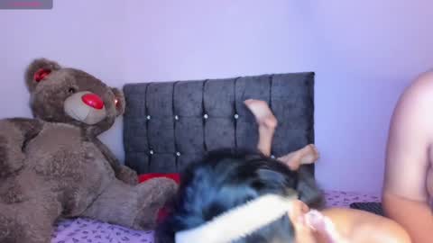 Snapshot of dulce_and_lion chatting on 11-18-25, 01:11 dulce_and_lion online show from 11-18-25, 01:11