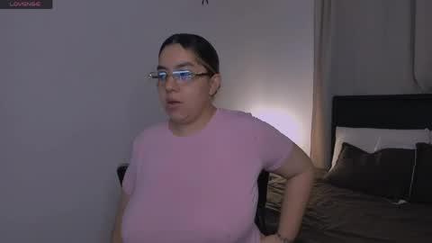 Snapshot of dulce_brithany chatting on 05-20-26, 09:04 dulce brithany online show from 05-20-26, 09:04