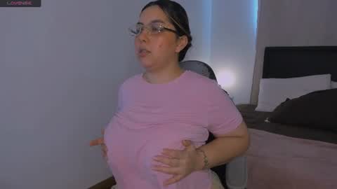Snapshot of dulce_brithany chatting on 06-24-26, 05:45 dulce brithany online show from 06-24-26, 05:45