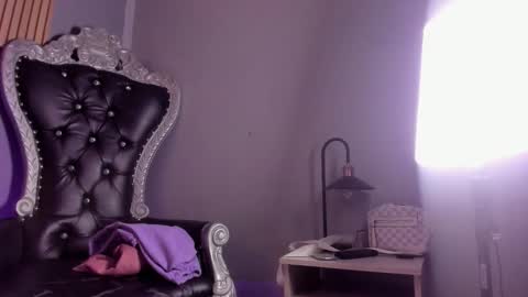 Daniela online show from 09-15-25, 12:05