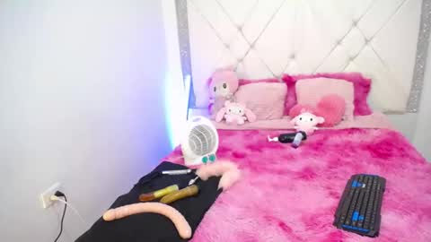 Snapshot of dulce_kiy chatting on 12-19-25, 06:09 dulce_kiy online show from 12-19-25, 06:09