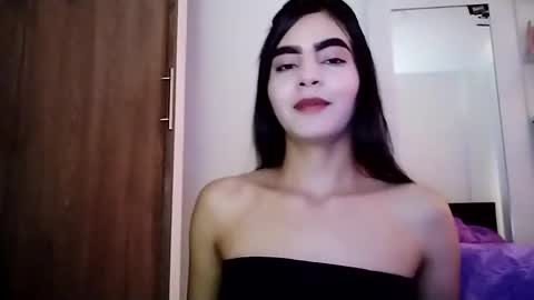 Snapshot of dulce_lucero chatting on 02-14-25, 03:58 dulce_lucero online show from 02-14-25, 03:58