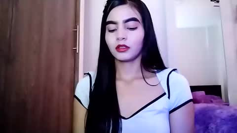 Snapshot of dulce_lucero chatting on 02-16-25, 03:59 dulce_lucero online show from 02-16-25, 03:59