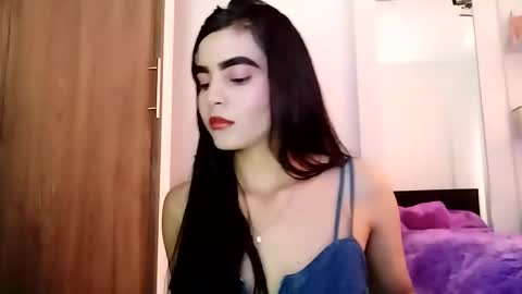 Snapshot of dulce_lucero chatting on 02-24-25, 05:42 dulce_lucero online show from 02-24-25, 05:42