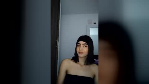 Snapshot of dulce_lucero chatting on 06-22-26, 02:25 dulce_lucero online show from 06-22-26, 02:25