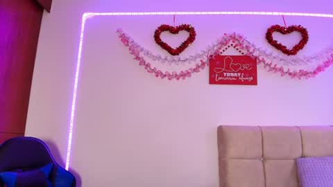 Dulce Maria online show from 06-27-26, 12:22