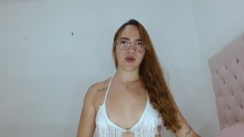 Snapshot of dulce_melocoton chatting on 05-23-26, 10:25 Dulce online show from 05-23-26, 10:25