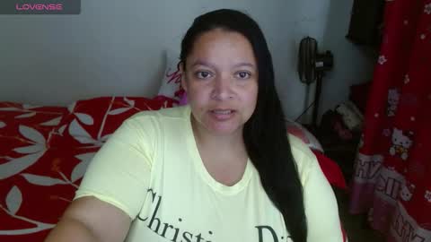 Snapshot of dulce_mmaria chatting on 03-19-26, 06:01 dulce online show from 03-19-26, 06:01