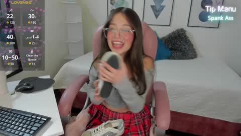 Dulce  online show from 12-21-24, 01:10