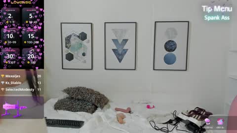 Dulce  online show from 12-29-24, 01:24