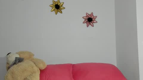 Dulce  online show from 12-14-24, 01:16