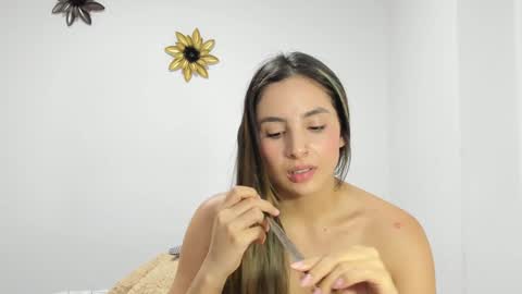 Dulce  online show from 01-27-25, 05:25