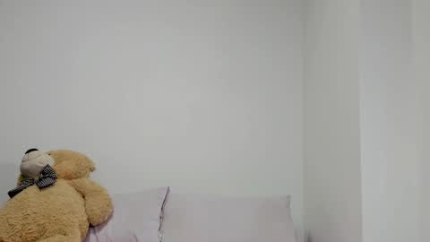 Dulce  online show from 02-18-25, 12:17