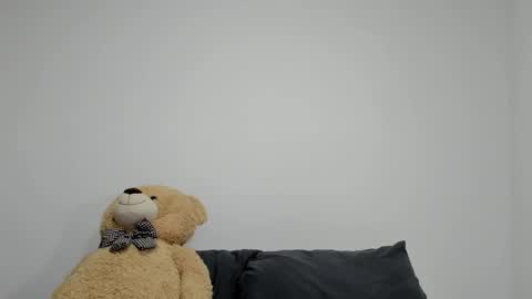 Dulce  online show from 02-27-25, 12:23