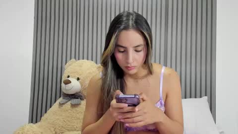 Dulce  online show from 03-05-25, 01:50