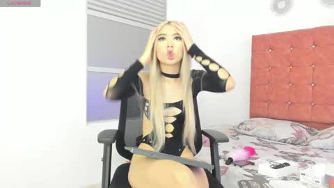 Snapshot of dulce_violetta_ chatting on 06-02-26, 07:16 violetta online show from 06-02-26, 07:16