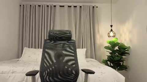 Snapshot of dulceamara_vg chatting on 06-10-26, 11:31 Amara online show from 06-10-26, 11:31