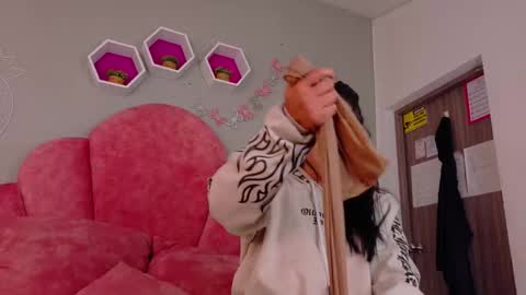 DULCE AURORA online show from 09-09-25, 12:10