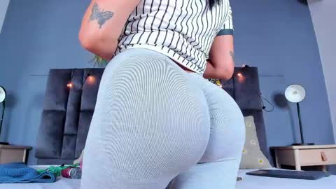 DULCE AURORA online show from 05-05-26, 02:52