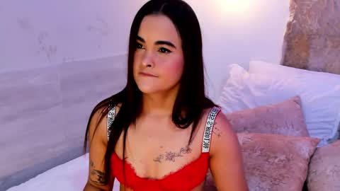 Snapshot of dulceegarcia chatting on 10-02-25, 11:01 Dulcee Garcia online show from 10-02-25, 11:01