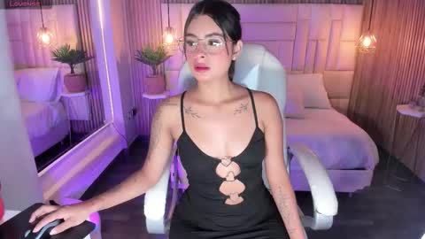 Snapshot of dulcegreem chatting on 11-06-25, 11:44 Dulce online show from 11-06-25, 11:44