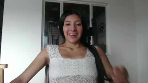 dulceisabellax online show from 03-01-25, 05:27