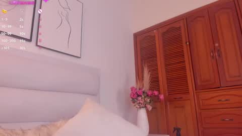 DULCE  online show from 01-31-25, 05:19