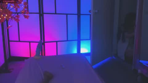Juana online show from 09-14-25, 04:33