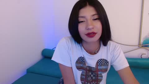 Snapshot of dulcetorres_ chatting on 12-17-24, 02:00 Dulce online show from 12-17-24, 02:00