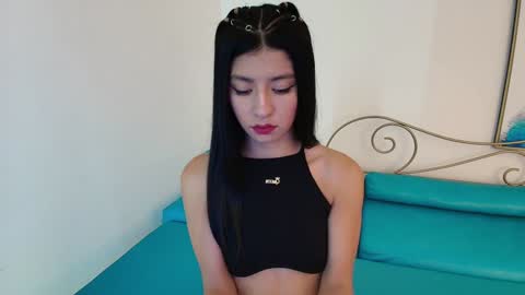 Snapshot of dulcetorres_ chatting on 12-27-24, 01:28 Dulce online show from 12-27-24, 01:28