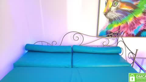 Snapshot of dulcetorres_ chatting on 01-08-25, 04:11 Dulce online show from 01-08-25, 04:11