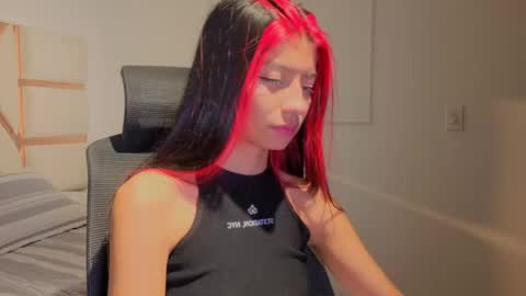Snapshot of dulcetorresvg chatting on 05-23-26, 05:12 Dulce online show from 05-23-26, 05:12
