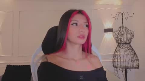 Snapshot of dulcetorresvg chatting on 06-11-26, 03:26 Dulce online show from 06-11-26, 03:26