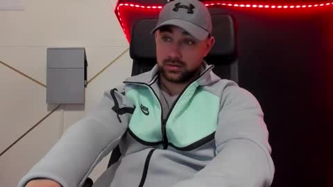 Snapshot of duncanstones chatting on 03-12-26, 05:24 DuncanStone online show from 03-12-26, 05:24