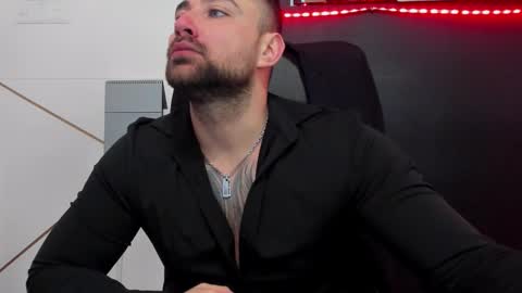 Snapshot of duncanstones chatting on 03-25-26, 06:19 DuncanStone online show from 03-25-26, 06:19