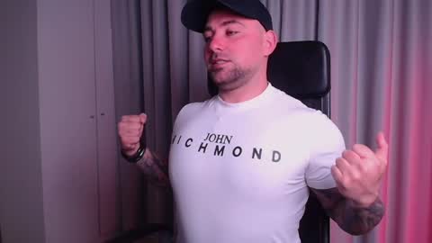 Snapshot of duncanstones chatting on 04-09-26, 06:02 DuncanStone online show from 04-09-26, 06:02