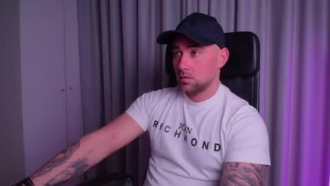 Snapshot of duncanstones chatting on 04-09-26, 06:19 DuncanStone online show from 04-09-26, 06:19