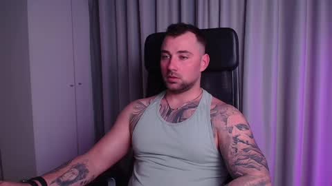 Snapshot of duncanstones chatting on 04-11-26, 07:45 DuncanStone online show from 04-11-26, 07:45