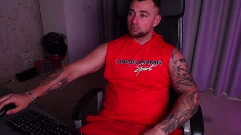 Snapshot of duncanstones chatting on 06-25-26, 10:53 DuncanStone online show from 06-25-26, 10:53
