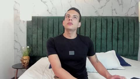 Dustin Sonne online show from 02-07-25, 03:45