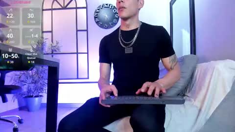 Dustin Sonne online show from 09-24-25, 03:59