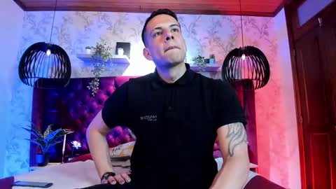 Dustin Sonne online show from 03-08-26, 03:54